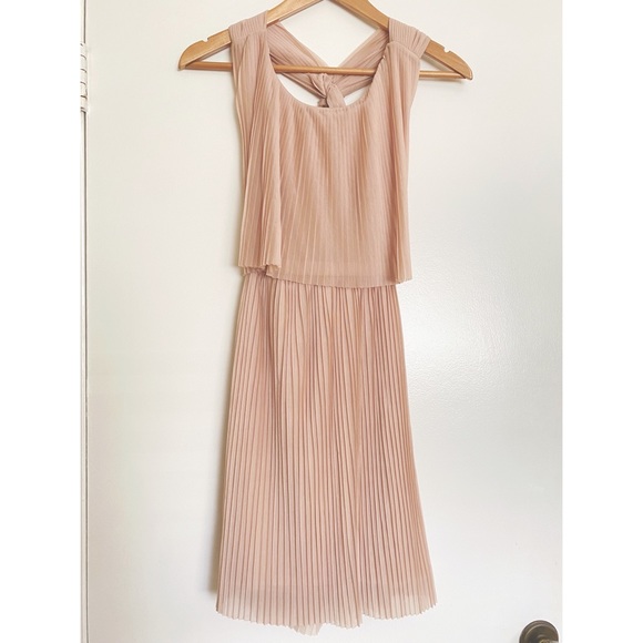 h&m pleated dress pink Pleated chiffon dress